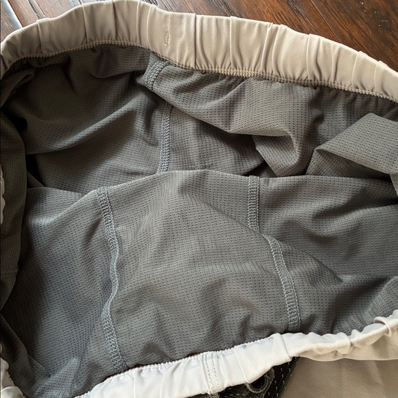 Fabletics the one short 5” - Picture 4 of 5